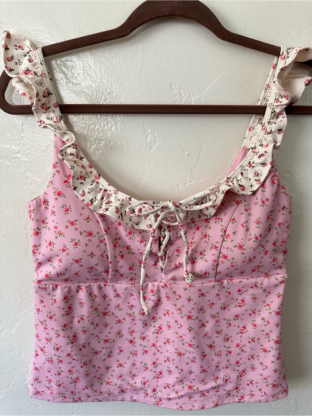 Blogilates Pink Floral Ruffle Lace Up Tank Top Size L